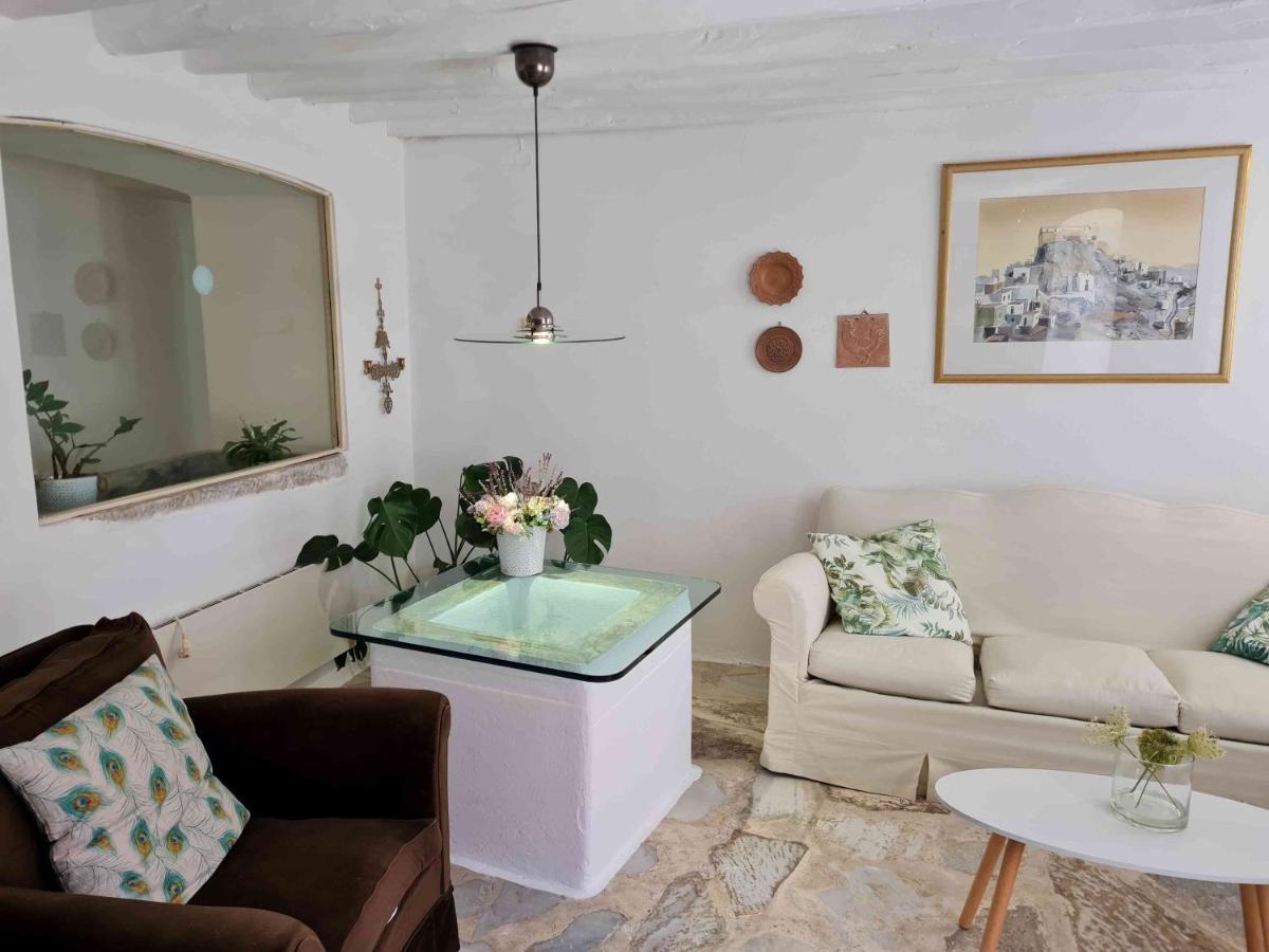 ארמופוליס Hotel Omiros מראה חיצוני תמונה