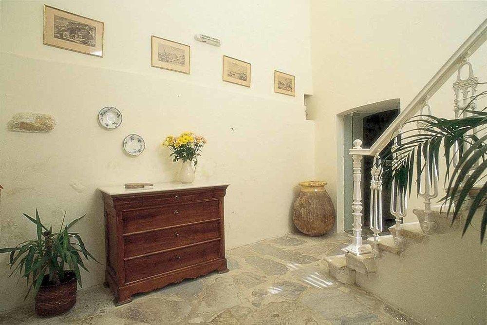 ארמופוליס Hotel Omiros מראה חיצוני תמונה