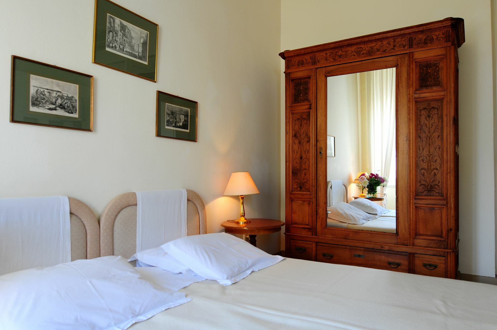 ארמופוליס Hotel Omiros מראה חיצוני תמונה